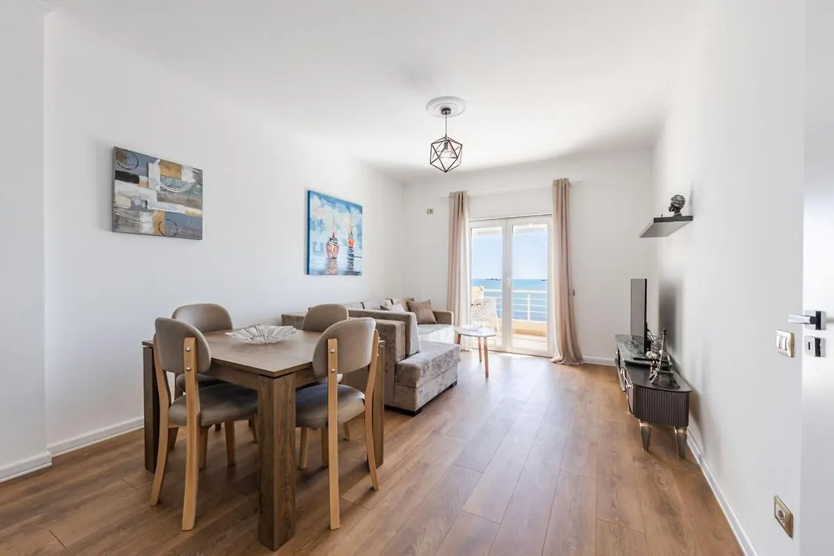 Joe'S Seafront Apartment By Ps Durrës