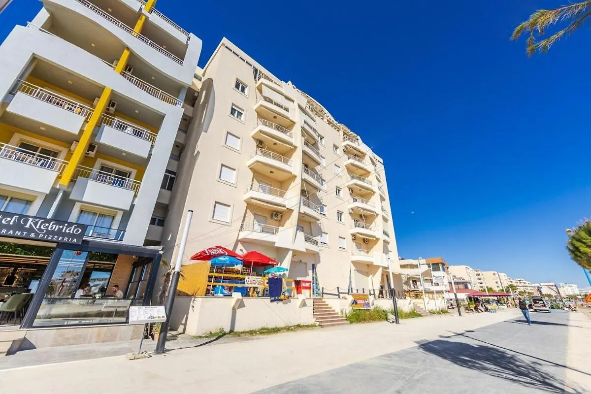 Joe'S Seafront Apartment By Ps Durrës